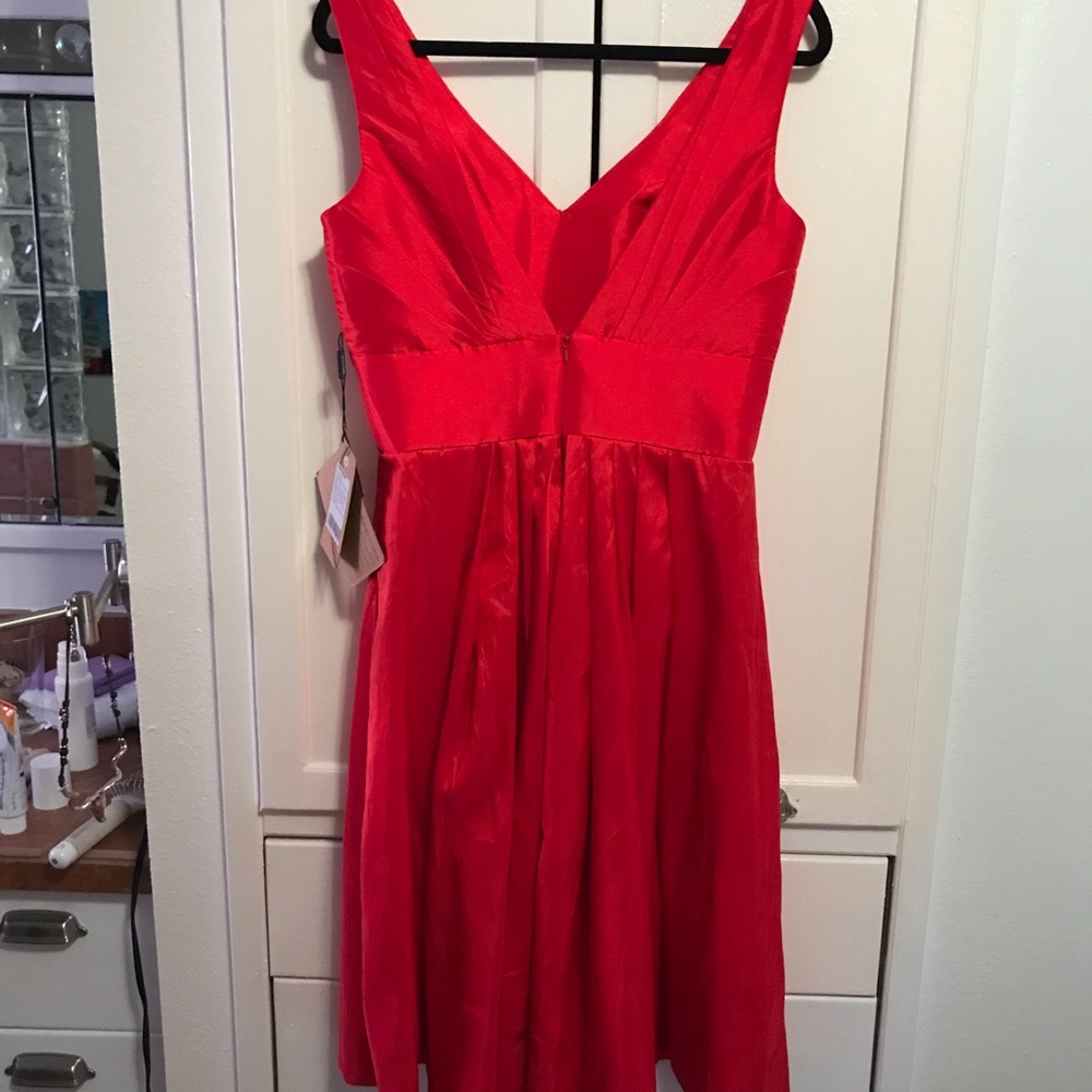 💲⤵️ Stunning Red Cocktail Dress - Picture 7 of 8